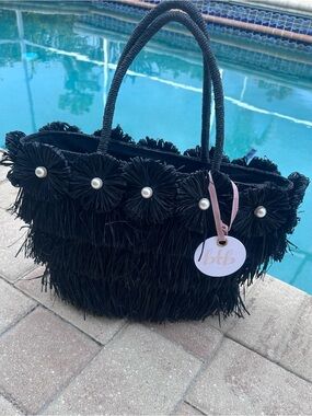 NWT BTB Los Angeles Olivia Floral Tote